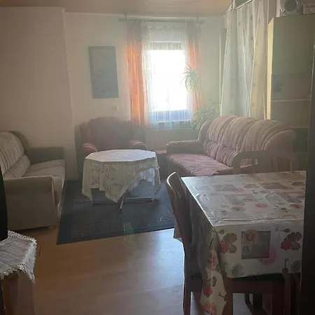 Haus Zauberwald 山林小屋 *